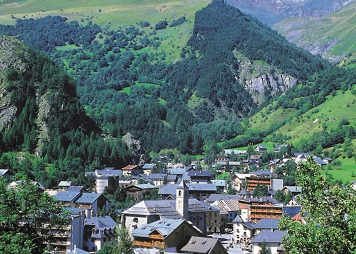 Appartement 3 Pieces Pour 6 Avec Wifi Et Animaux Acceptes A Valloire. - Fr-1-263-56