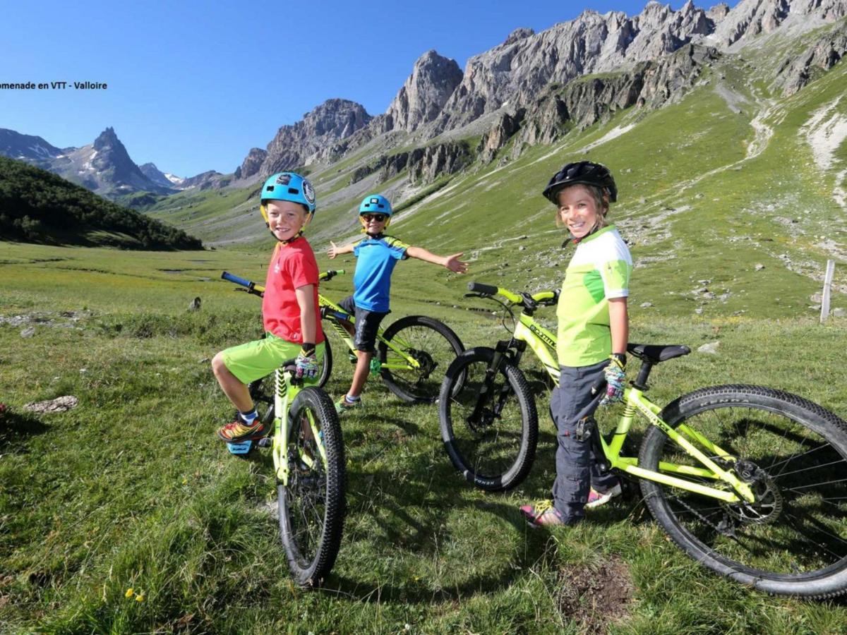 Appartement 3 Pieces Pour 6 Avec Wifi Et Animaux Acceptes A Valloire. - Fr-1-263-56 * Valloire